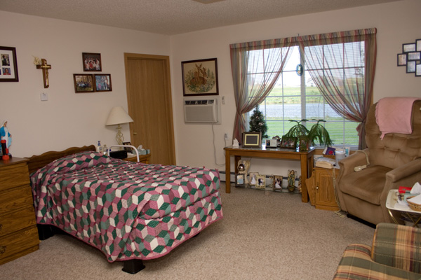 Bedroom at Meadow Ponds Assisted Living
